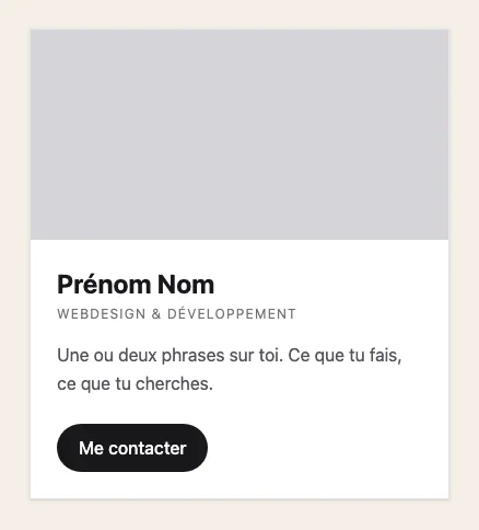 La carte de profil corrigée : image en haut, puis nom, sous-titre, bio et bouton « Me contacter »